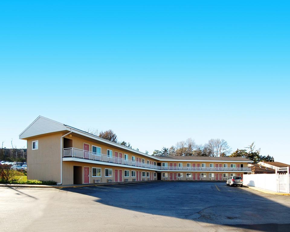 Rodeway Inn West Dodge Omaha Esterno foto