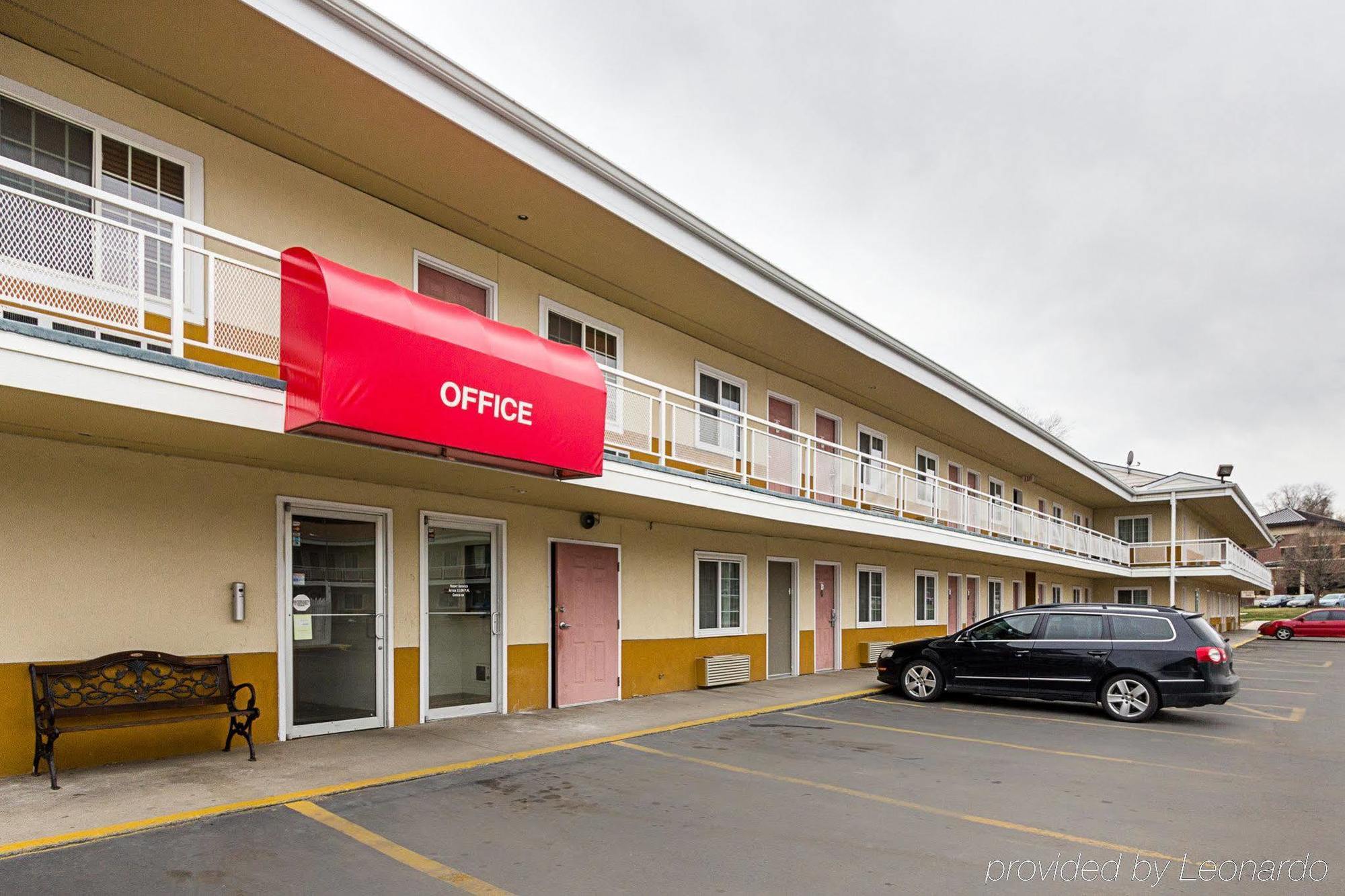 Rodeway Inn West Dodge Omaha Esterno foto